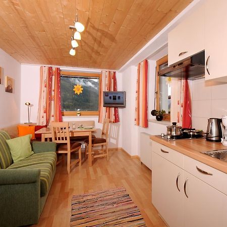 Single Apartment Martlerhof Tux Værelse billede